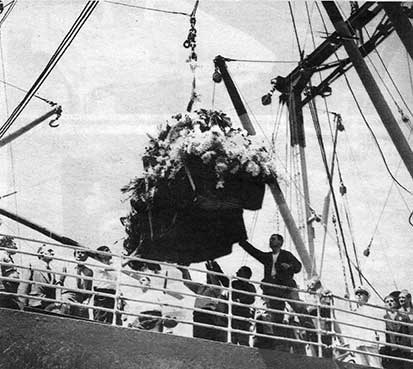 Llegada del féretro de Gardel